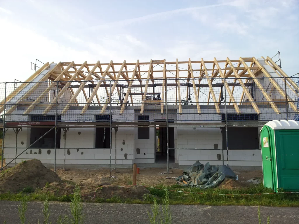 Dachstuhl Dachkonstruktion Pfetten Sparren - Zimmerei das grüne Haus Oranienburg / Oberhavel - Zimmerei, Holzbau, Hausbau