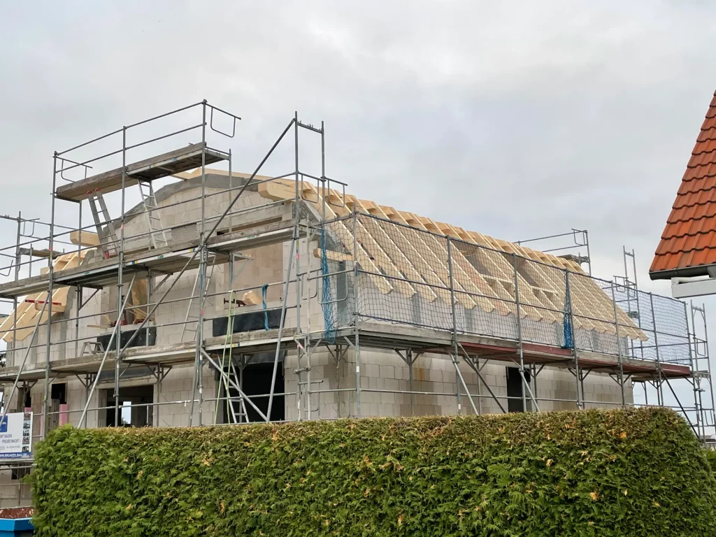 Dachstuhl Dachkonstruktion Pfetten Sparren - Zimmerei das grüne Haus Oranienburg / Oberhavel - Zimmerei, Holzbau, Hausbau